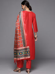 women rust emroidered kurta sets with round neck