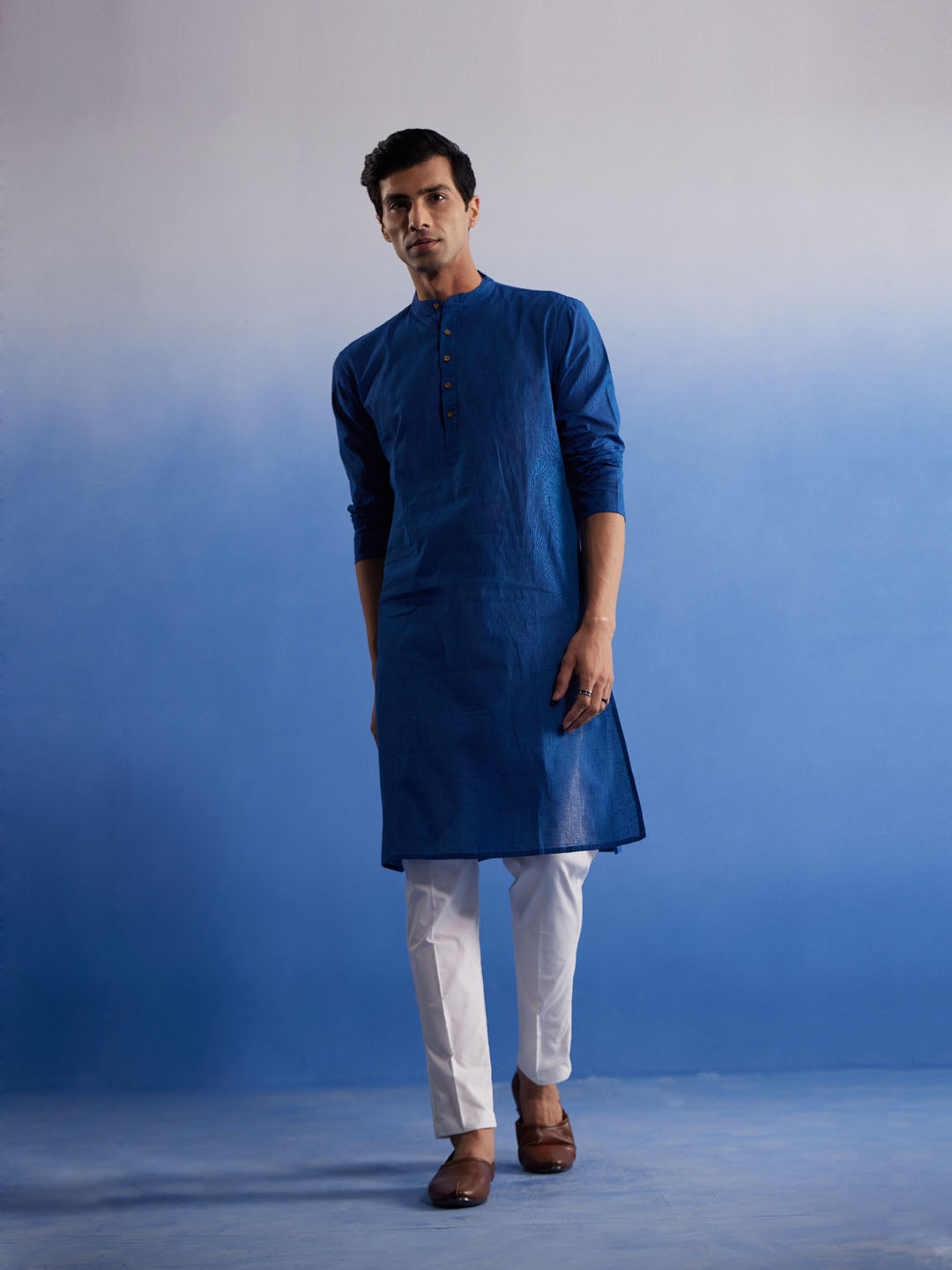 Men's Blue And White Pure Cotton Kurta Pyjama Set