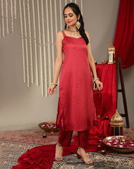 Women Maroon Embroidered Straight Kurta, Round Neck With Side Slits.