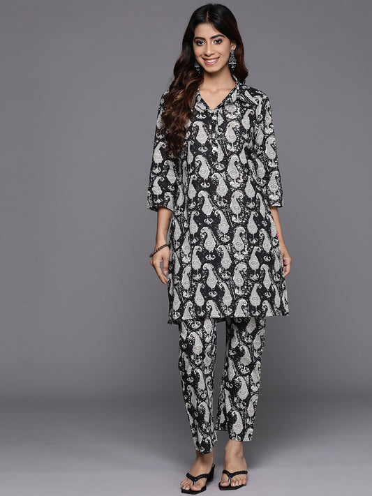 Women Black And White Paisley Printed Cotton Co-Ords