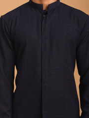 Men's Navy Blue Cotton Blend Kurta