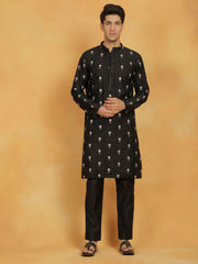 Men's Black Cotton Blend Kurta And Pyjama Set