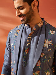 Men's Gray Silk Blend Jacket,Kurta And Pyjama Set.