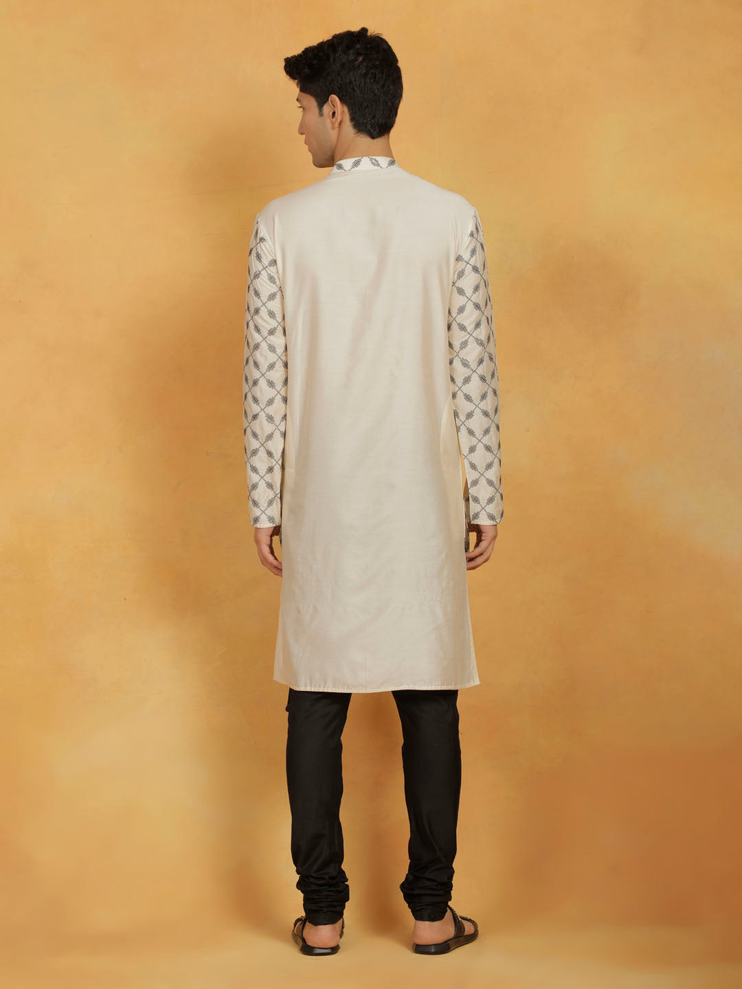 Men's Cream And Black Cotton Blend Kurta And Pyjama Set