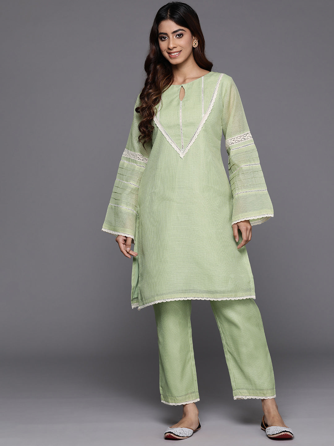 Women Green Kota Check Cotton Lace Short Kurta With Bottom