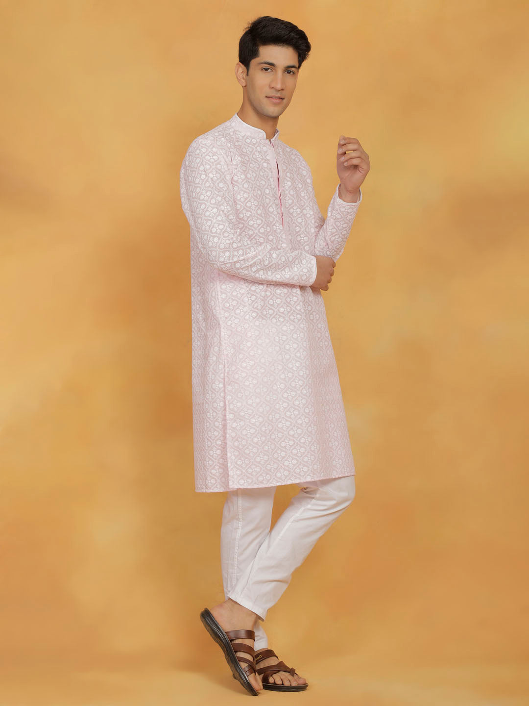 Men's Pink And White Cotton Kurta And Pyjama Set