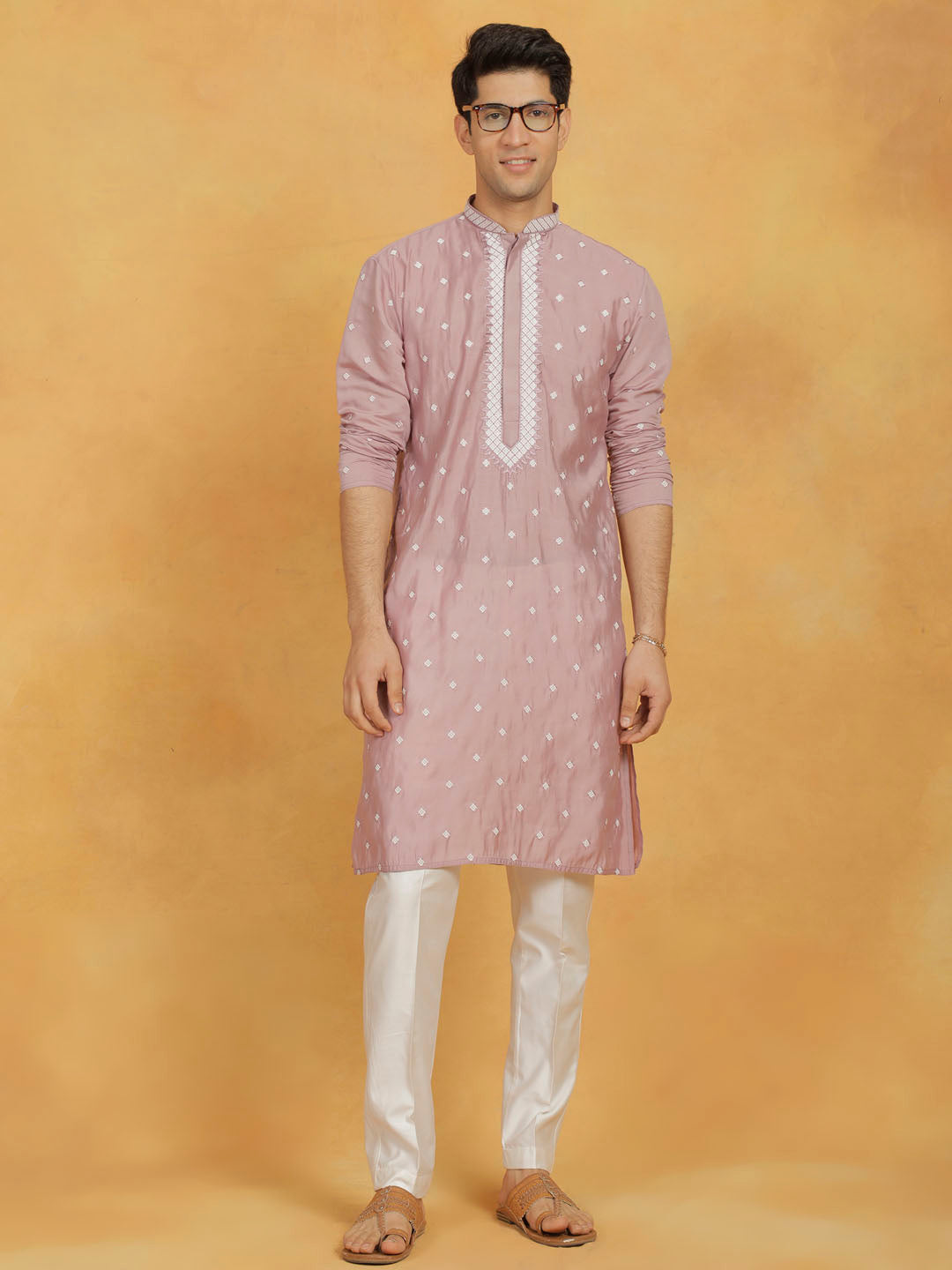 Men's Pink And White Silk Blend Kurta And Pyjama Set