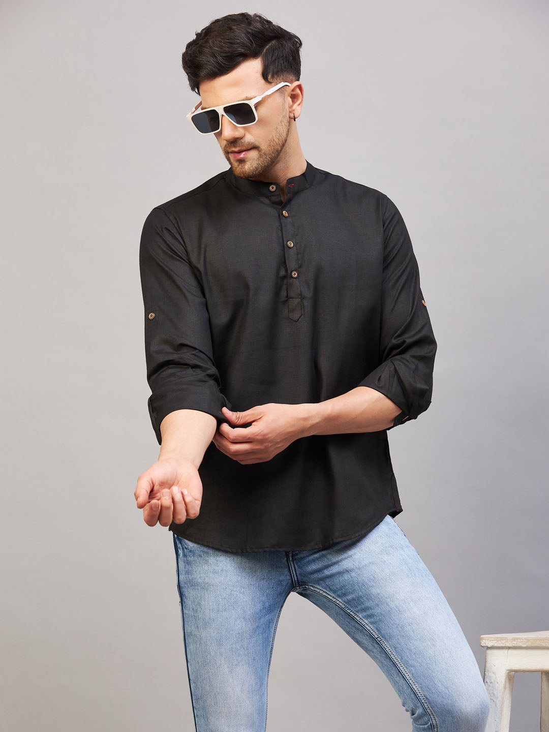 Men's Black Cotton Blend Kurta