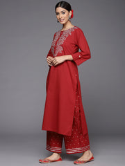 women straight emroidered kurta with printed bottom