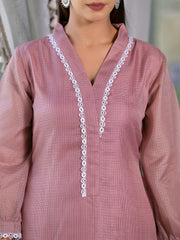 Women Mauve  Kota Check V-Neck, Long Sleeve Straight Kurta, Paired With Tonal Bottom.