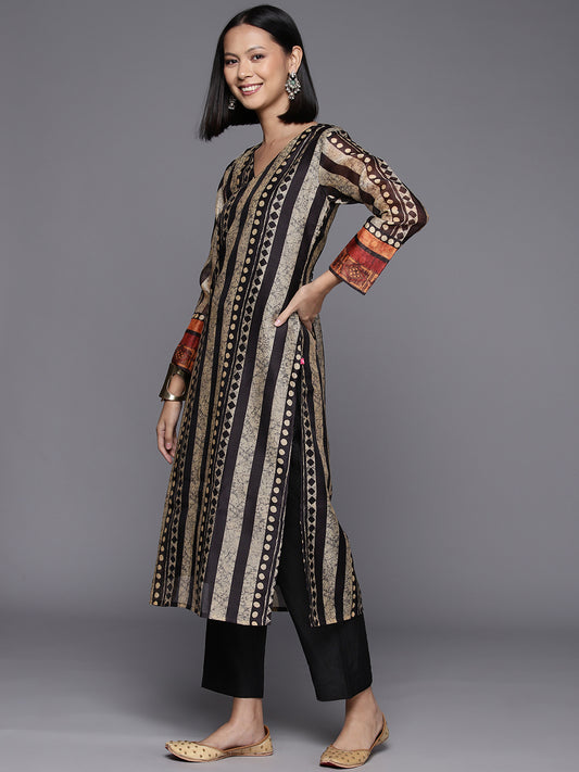 Women Grey And Black Stripe Printed Straight Kurta Paired With Solid Black Bottom And Printed Dupatta