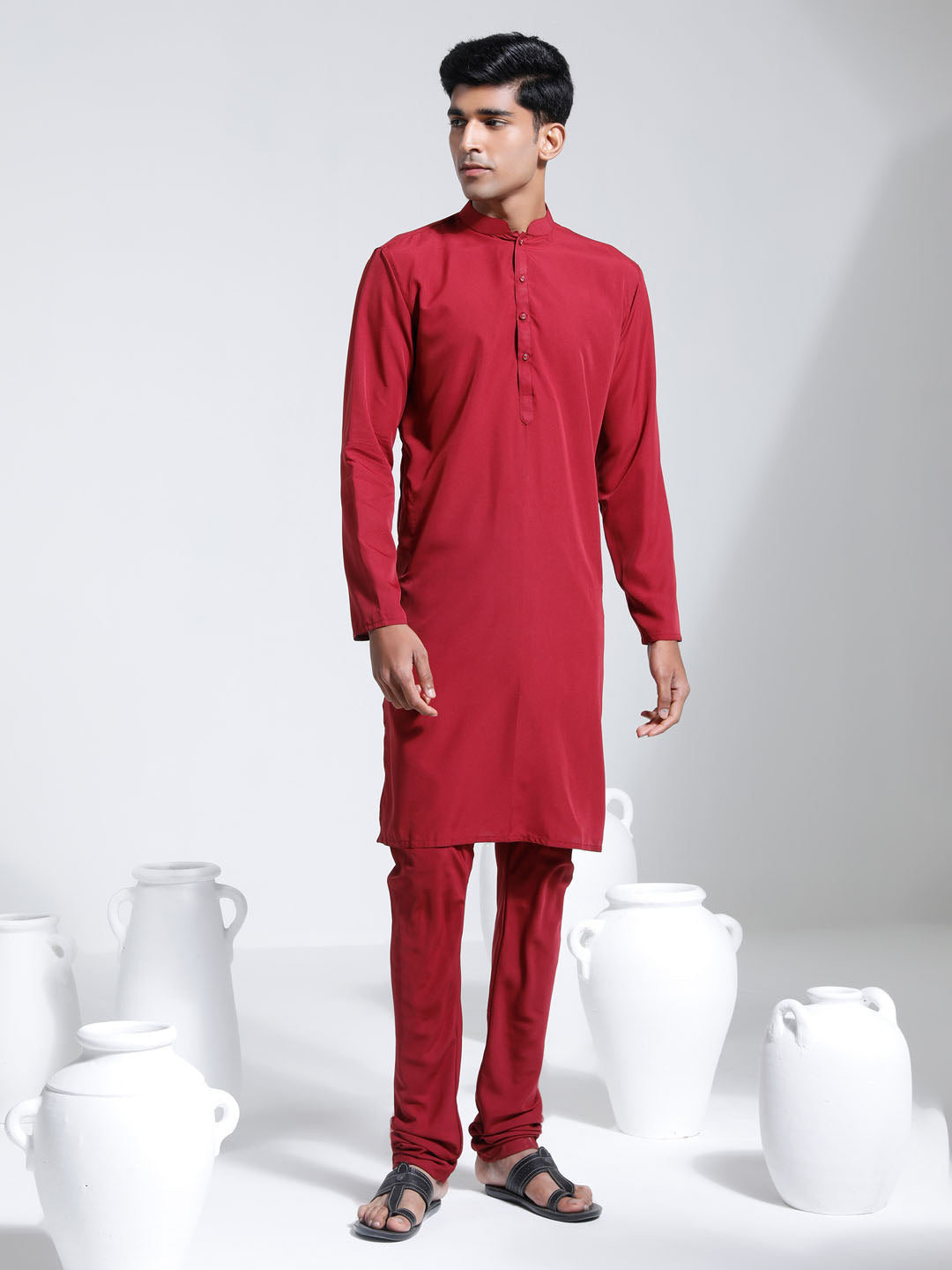 Men's Maroon Crepe Kurta And Pyjama