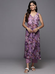 Women Floral Printed  Sleeveless Straight Kurta Paired With Tonal Bottom