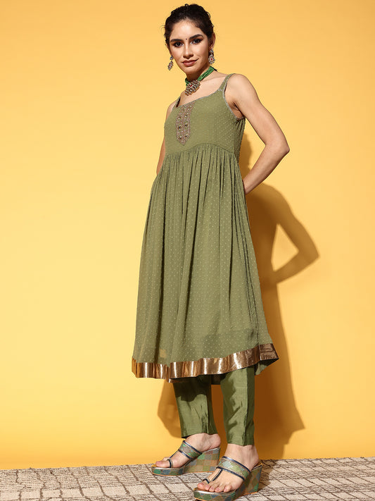 Green Kurta With Strap And Embroidery Paired With Straight Pant And Chiffon Dupatta With Fringe