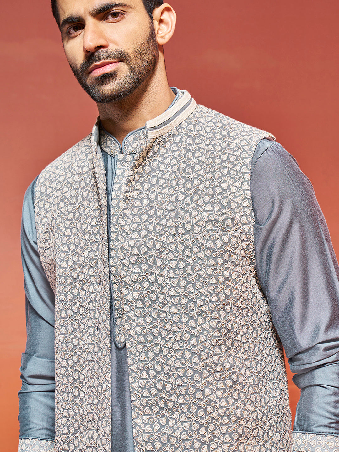 Men's Gray Viscose Jacket,Kurta And Pyjama Set.