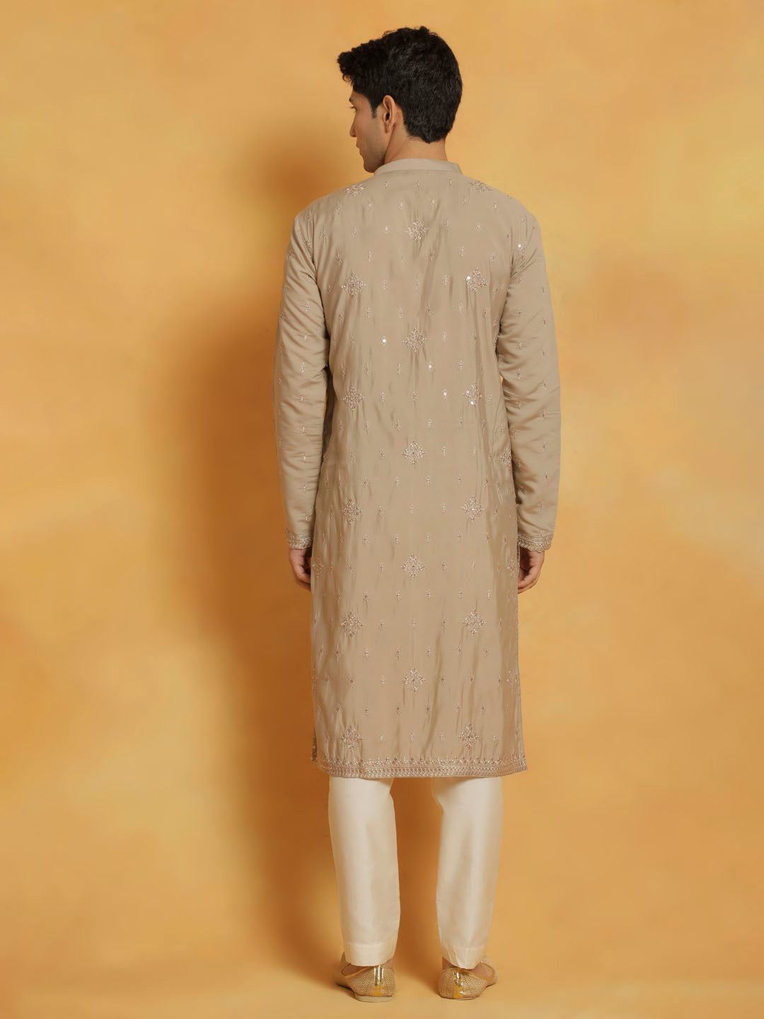 Men's Gray And Cream Silk Blend Kurta And Pyjama Set