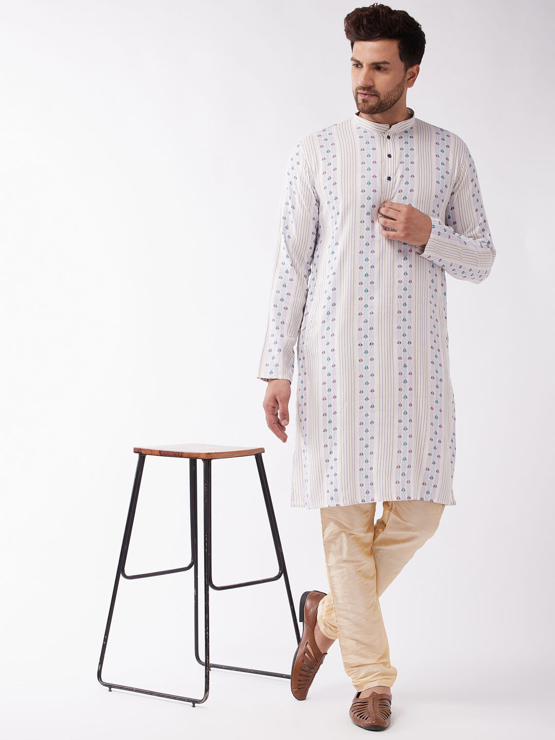 Men's Gold Silk Blend Embroidered Pyjama