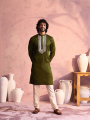 Men's Mehendi Green And Cream Moonga Silk Kurta Pyjama Set