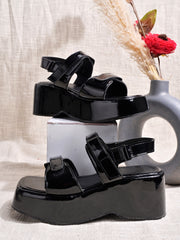 Shoetopia Comfortable  & Sporty Black Sandals For Women & Girls