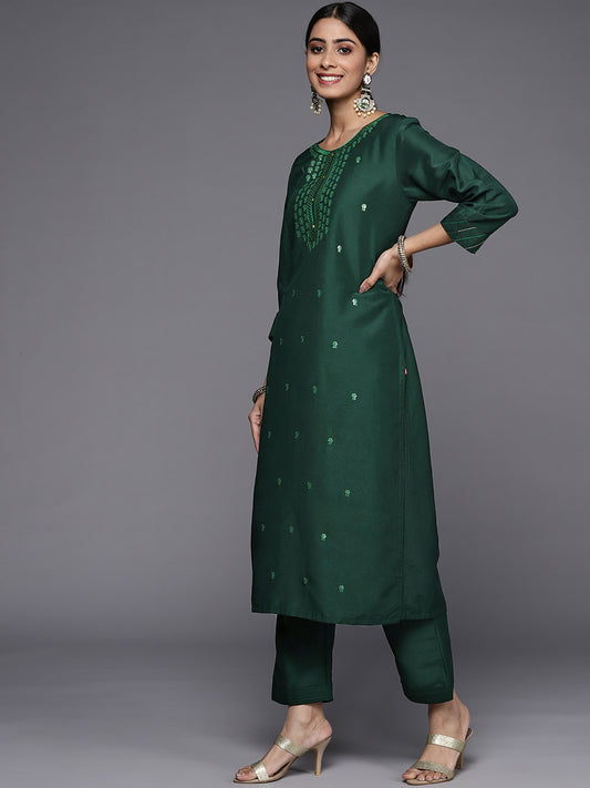 green embroidered kurta paired with straight bottom and embroidered dupatta