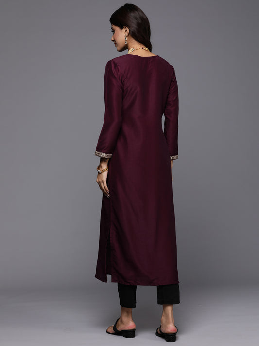 Indo Era Burgundy Yoke Design Straight Ethnic Kurtas