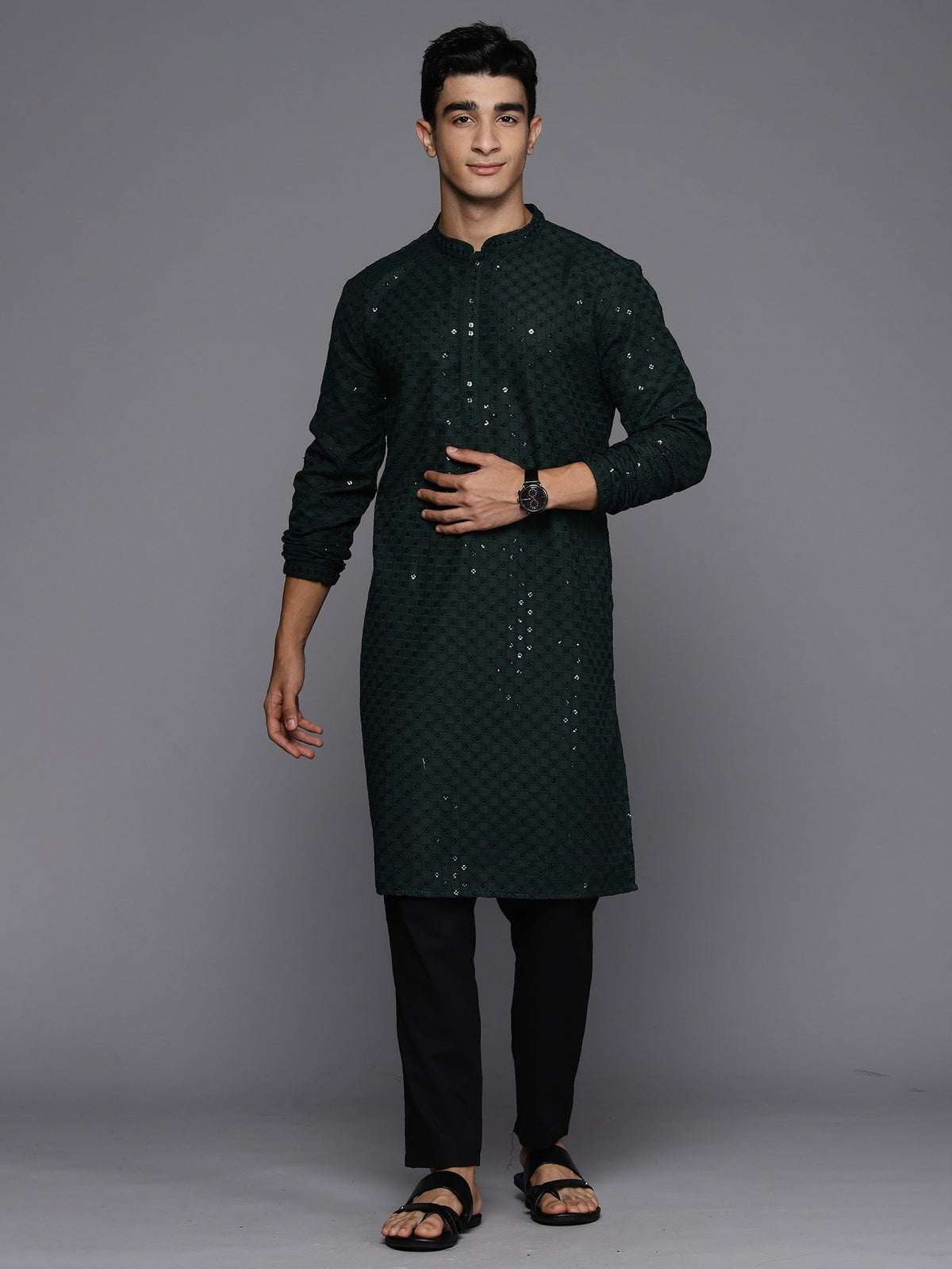 Men Green Geometric Cotton Embroidered Straight Kurtas