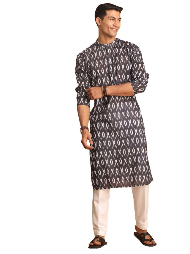 Vastramay Men's Black Cotton Blend Kurta Pyjama Set