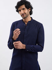 VASTRAMAY Men's Navy Blue Cotton Blend Kurta for Men.