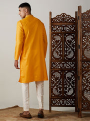 Vastramay Men's Yellow Cotton Blend Kurta