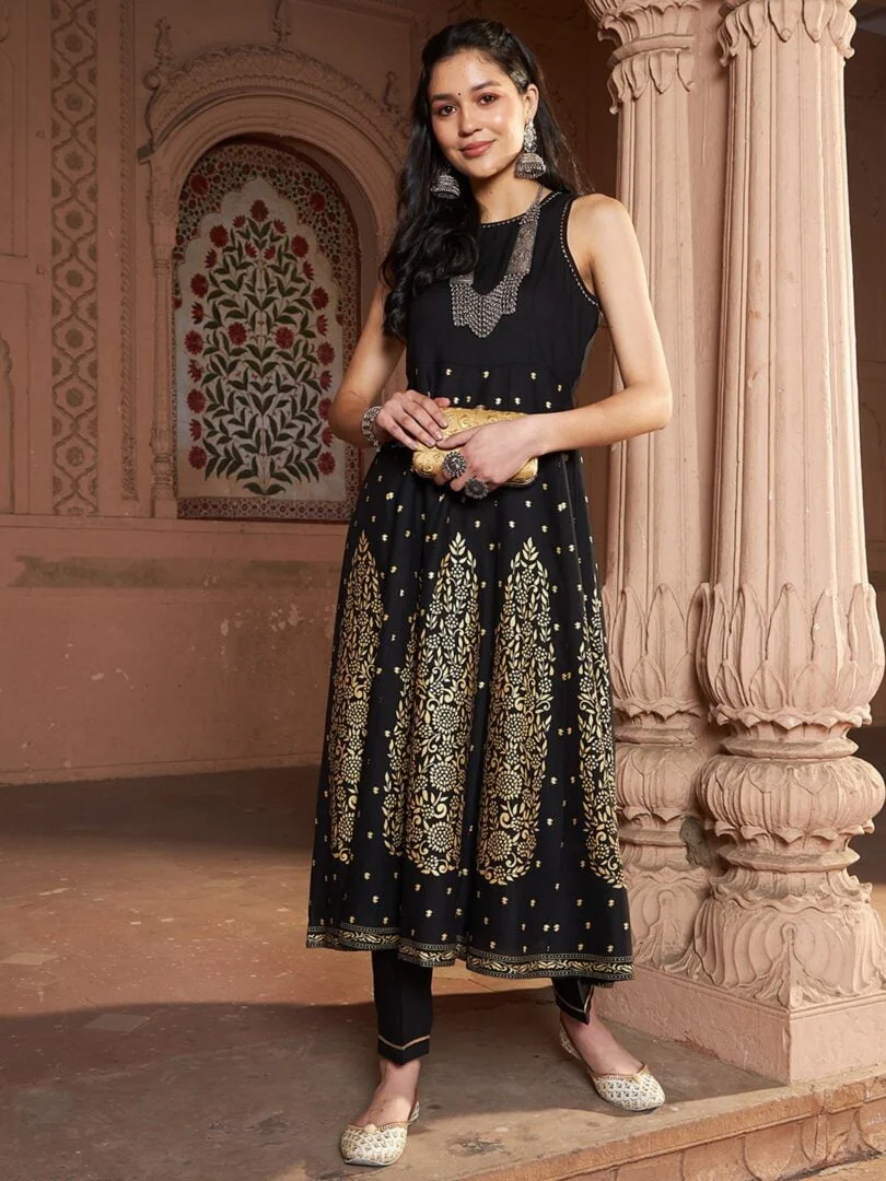 Women Black Floral Printed Anarkali Kurta with Trousers