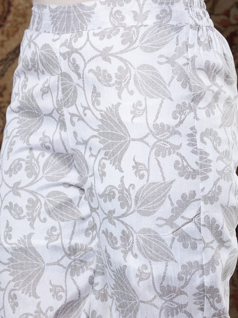 Women Grey Ethnic Motifs Printed Kurta with Trousers