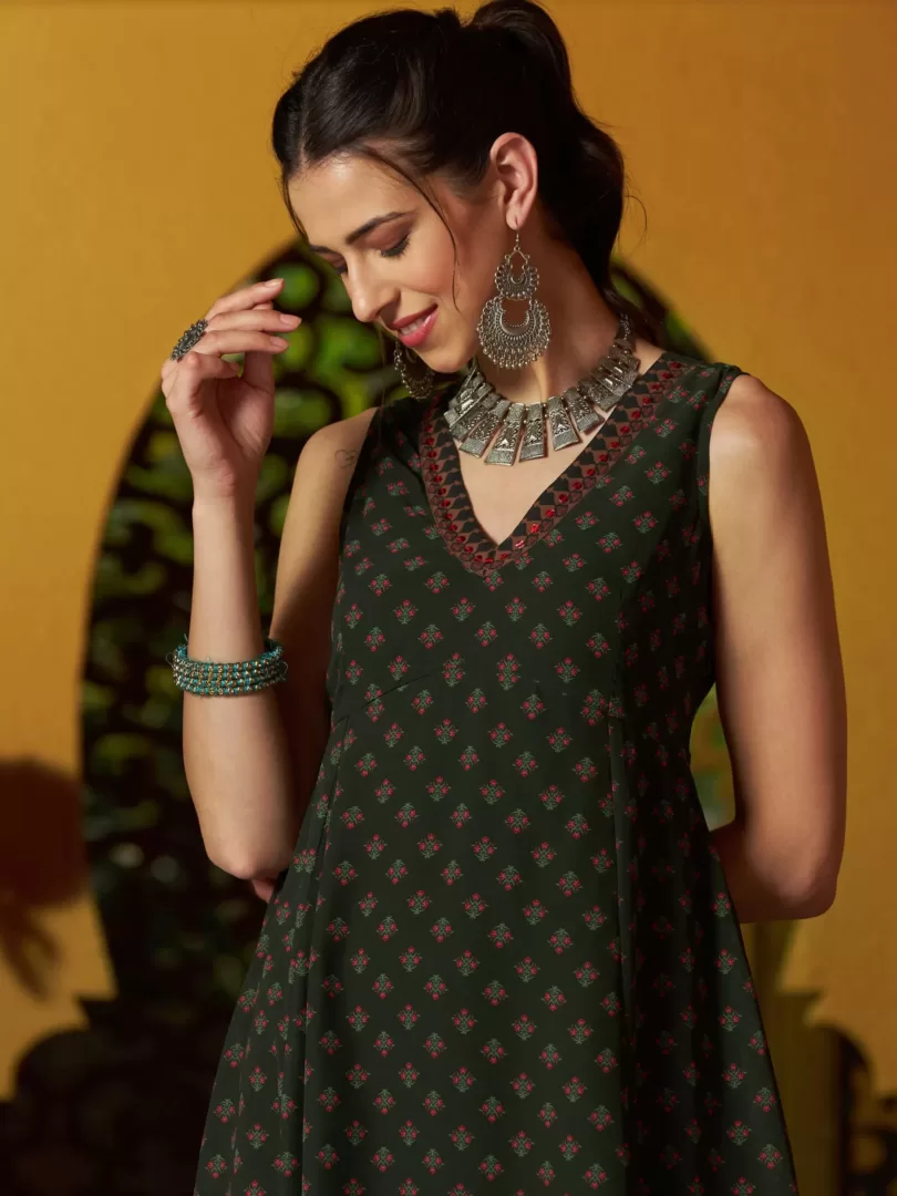 Women Green Floral Slant Empire Seam Maxi Dress