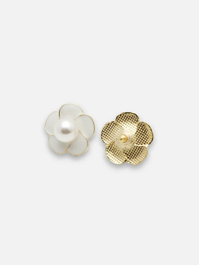 Gold Plated Casual Pearls Stud For Women