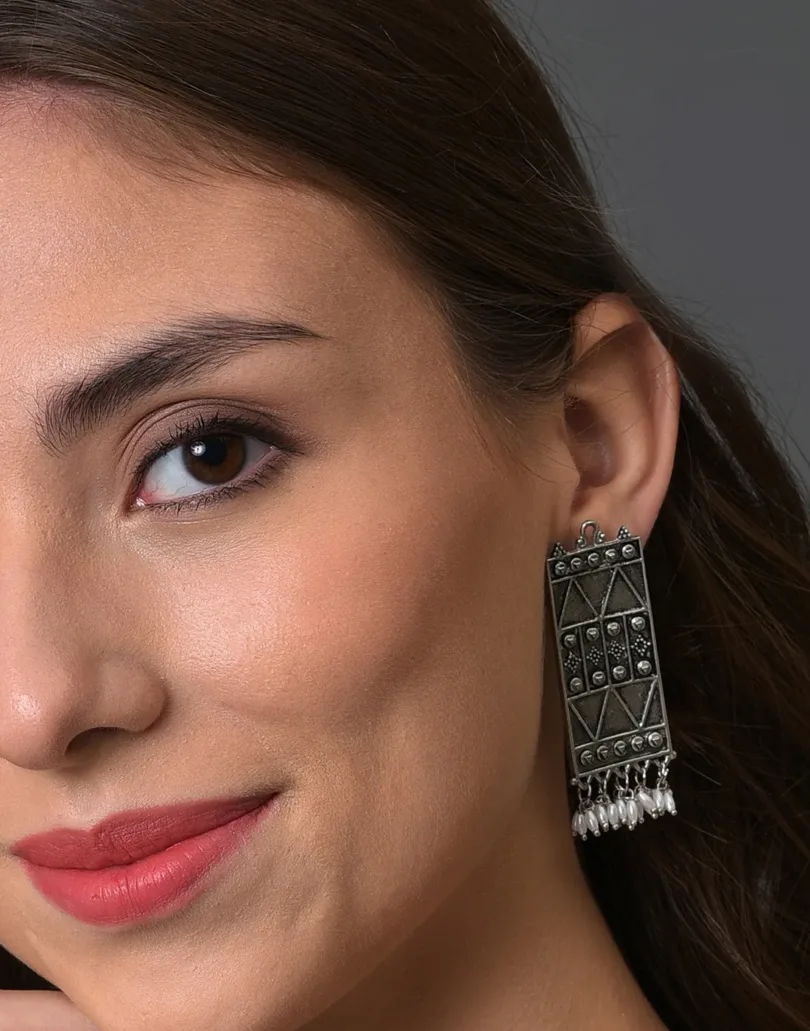 Silver Plated Designer Drop Earring