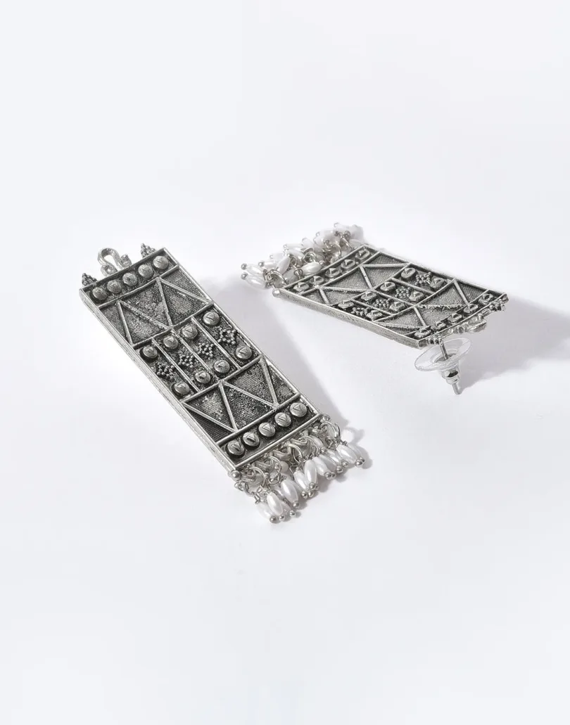 Silver Plated Designer Drop Earring