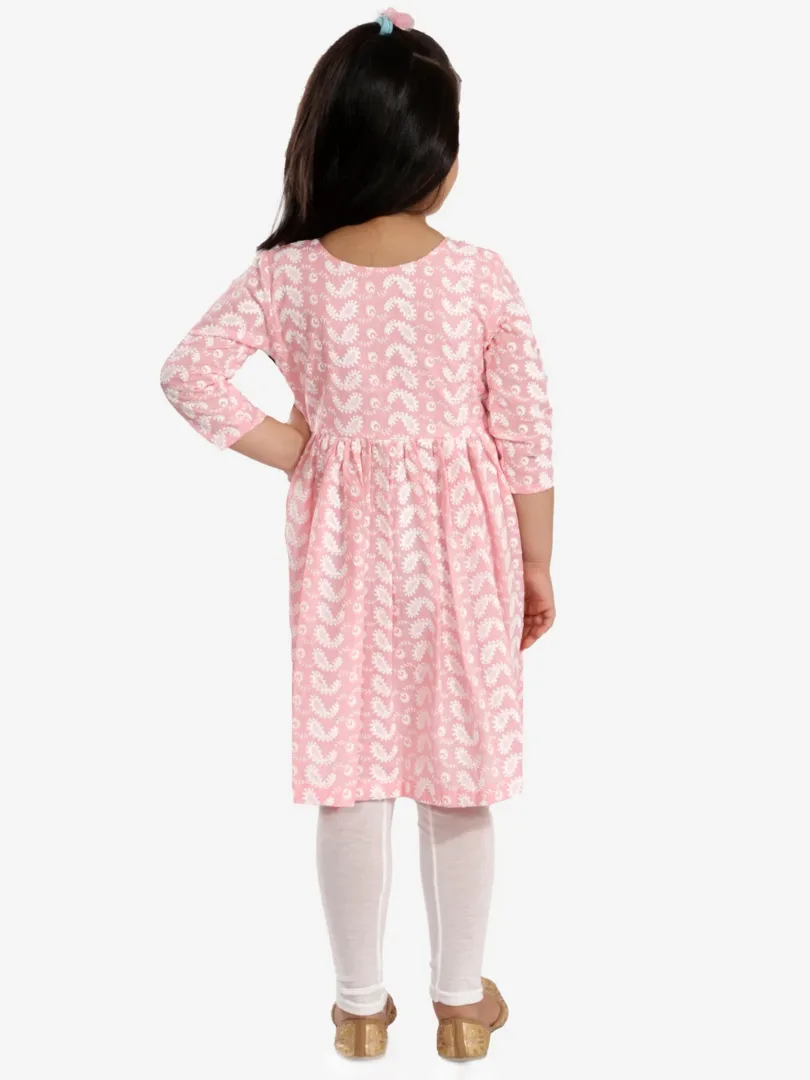 VASTRAMAY Boys' Pink And White Kurta Pyjama Set & Girls' Chikankari Cotton Kurta And Leggings Set