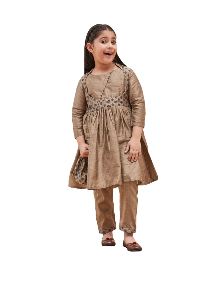 Girls Chiku Kurta And Pant Set