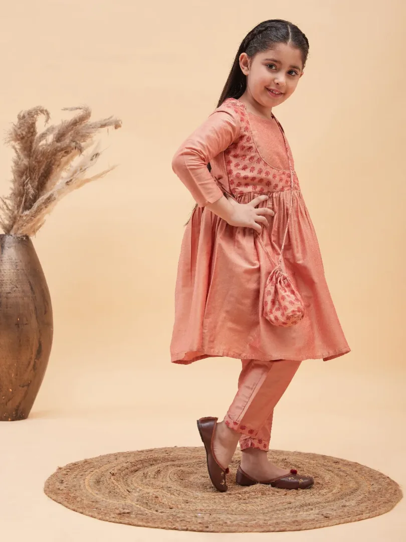 Girls Pink Kurta And Pant Set