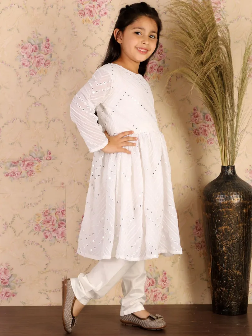 Boys' White Kurta Pyjama Set & Girls' White Kurta And Churidar