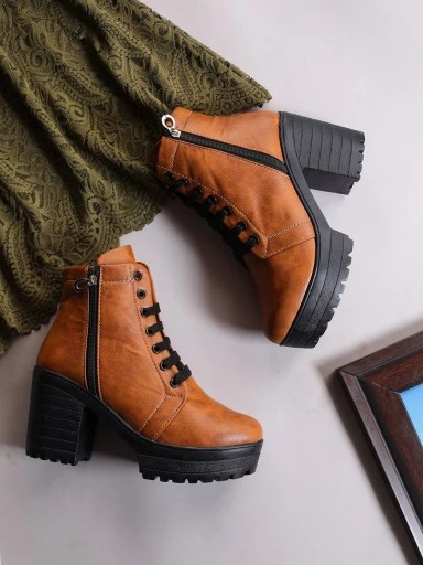 Womens & Girls Tan Coloured Solid Lace Up Boots