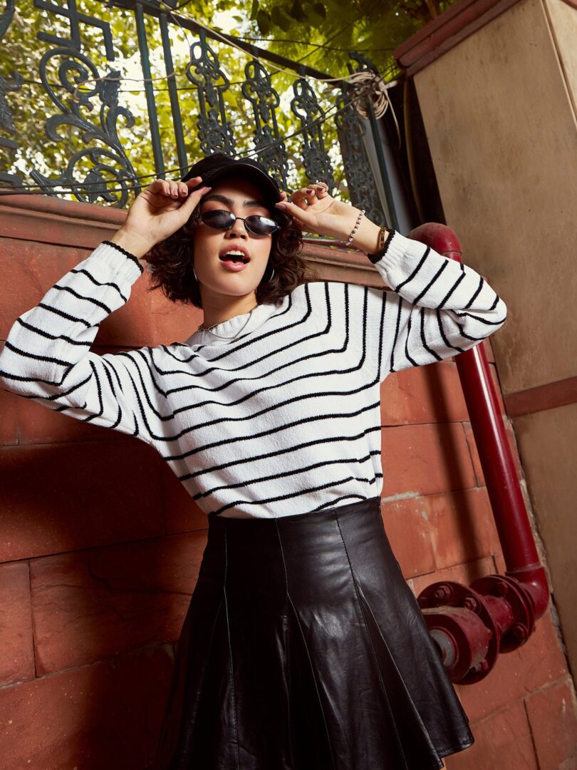 Women Black & White Striped Full Sleeves Sweater