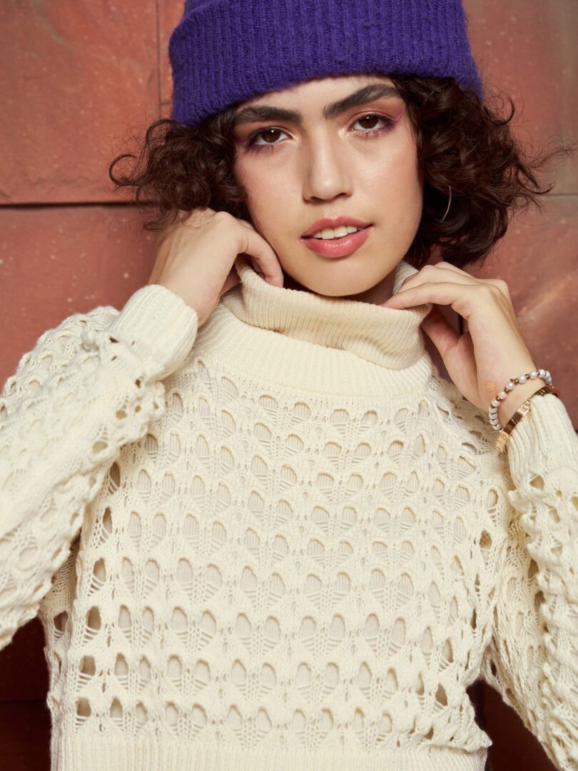 Women Off-White Crochet Crop Sweater Top