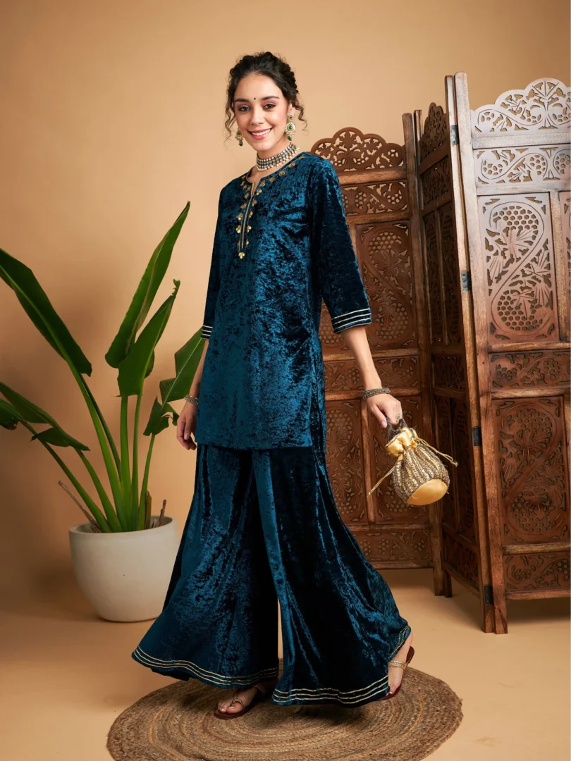 Women Teal Velvet Embroidered Short Kurta