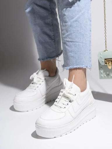 Women White Solid Suede Heeled Sneakers