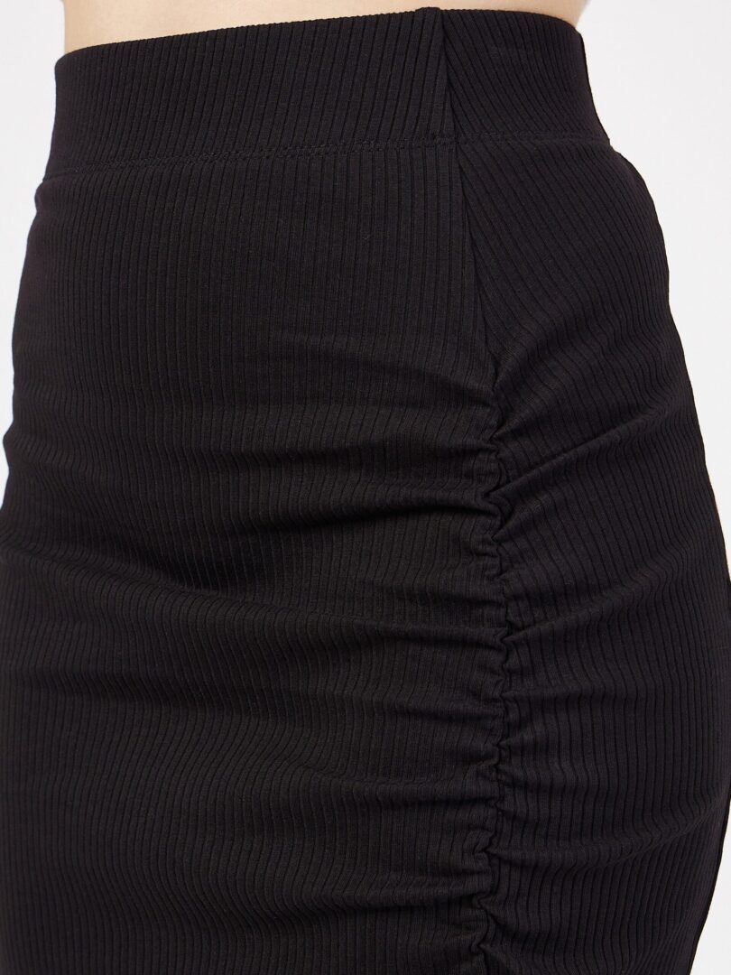 Women Black Rib Front Ruched Midi Skirt