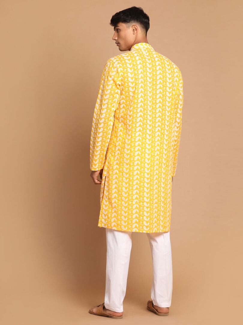 Men's Orange And White Pure Cotton Kurta Pyjama Set