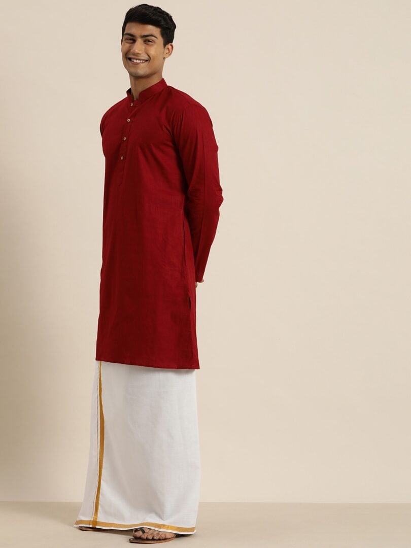 Men's Maroon and White Cotton Blend Kurta And Mundu Set