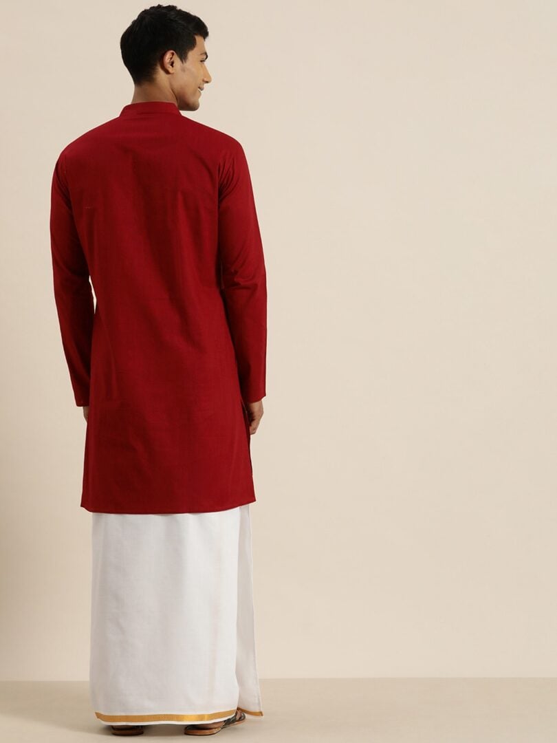 Men's Maroon and White Cotton Blend Kurta And Mundu Set