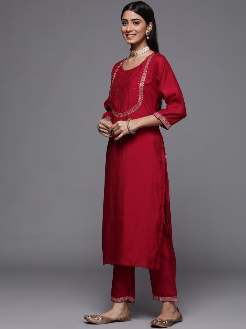 Red Embridered Kurta Paired With Tonal Botom And Dupatta