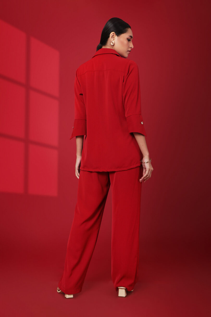 rouge Solid crimson tailored top